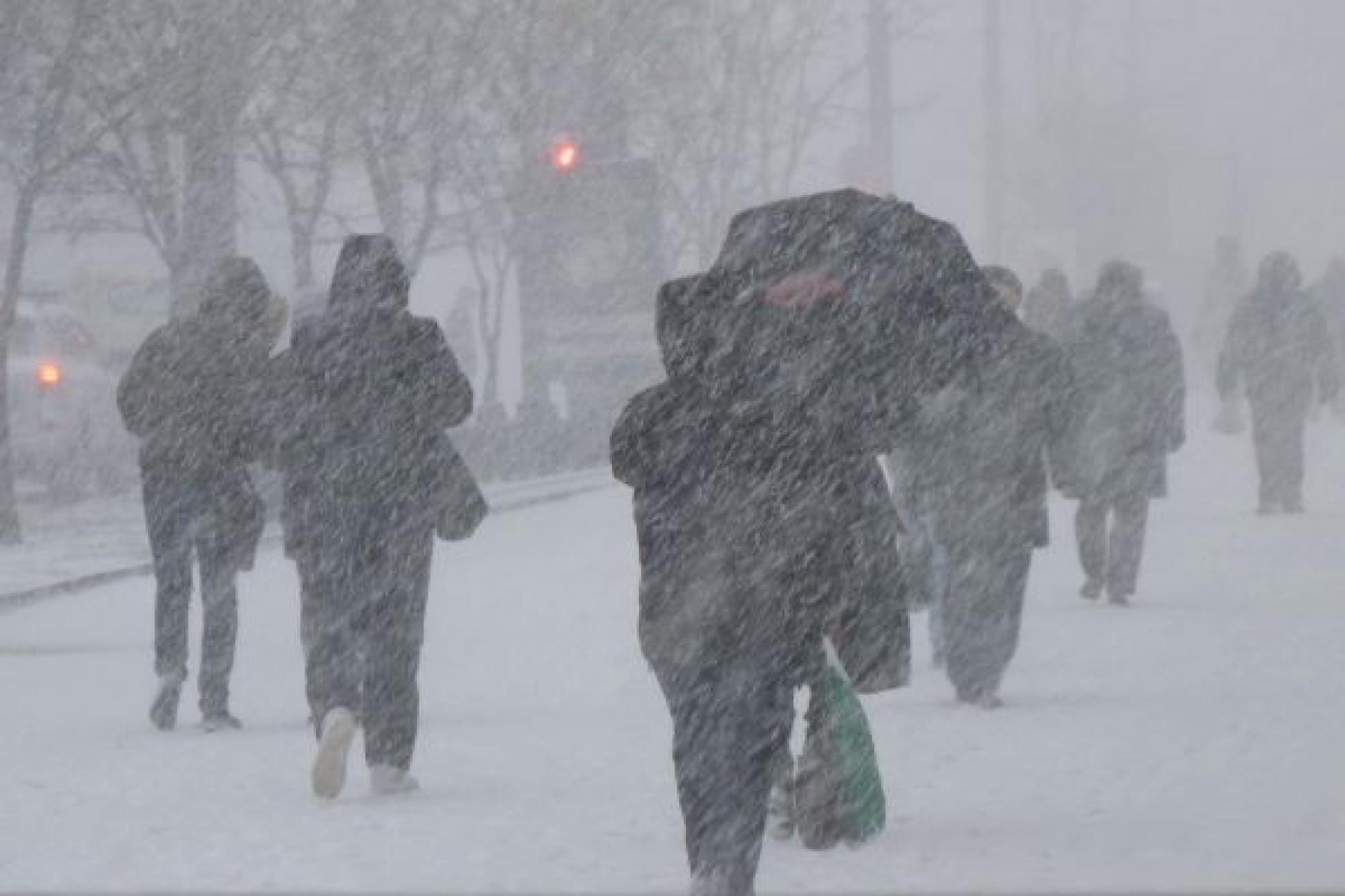 В Тульской области ожидаются аномальные снегопады. Мы рекомендуем воздержаться от поездок на личном транспорте..