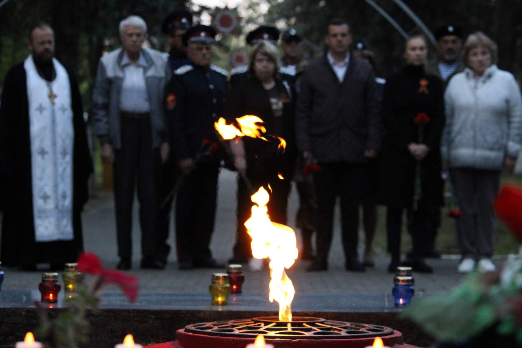 Приглашаем жителей Заокского района 22 июня в 4:00 утра к мемориалу &quot;Вечному огонь&quot; почтить память погибших в Великой Отечественной войне минутой молчания..