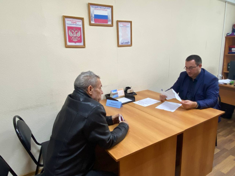 15.11.2023 Глава администрации МО Заокский район Атаянц Александр Юрьевич провел личный прием граждан. 15.11.2023 Глава администрации МО Заокский район Атаянц Александр Юрьевич провел личный прием граждан.