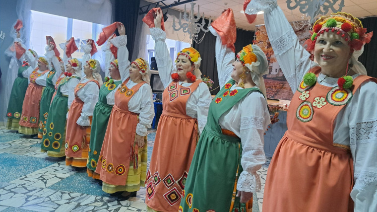 Главное, ребята, сердцем не стареть!. Главное, ребята, сердцем не стареть!.